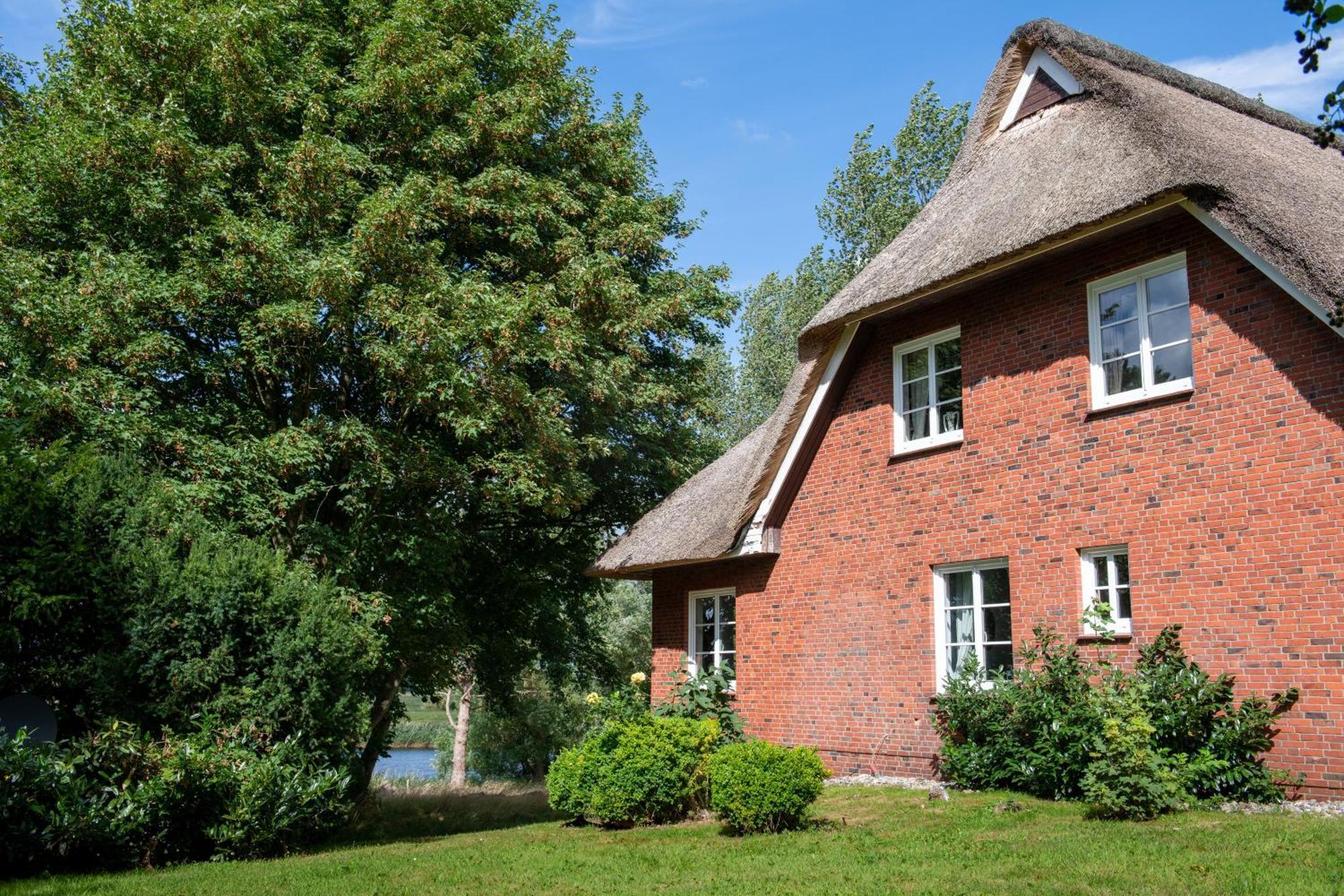 Reetdachhaus Eiderblick Villa Breiholz Ngoại thất bức ảnh